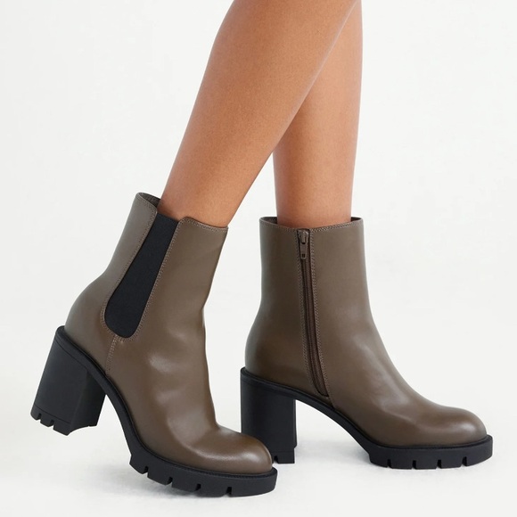 🆕 Scoop Women’s Lug Sole Chelsea Boots (sizes 9 & 10 available!) - Picture 6 of 6